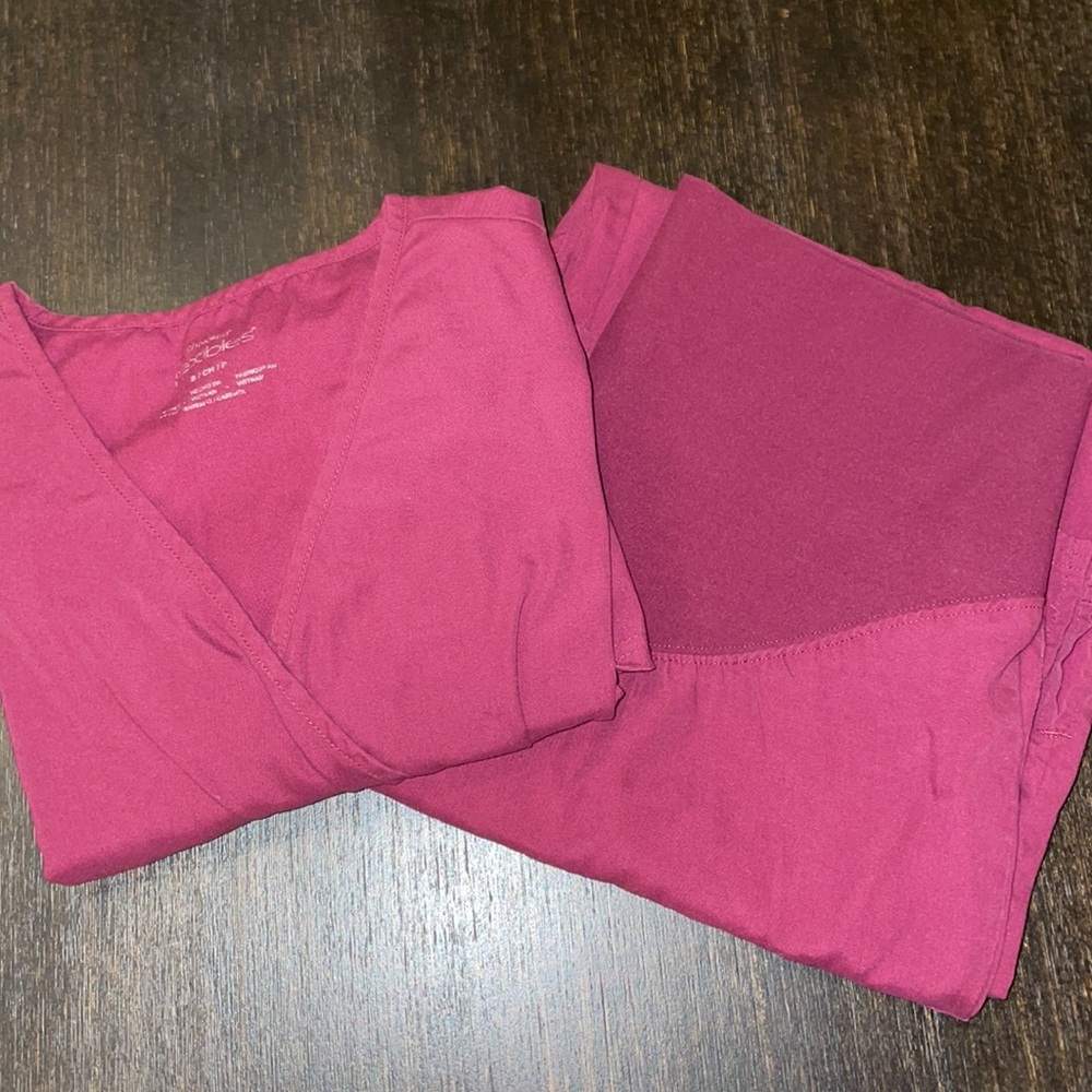 Maternity scrub set